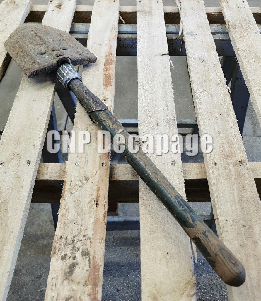 Pelle US avant décapage