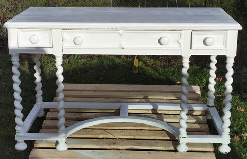 Bureau type Louis XIII avant décapage